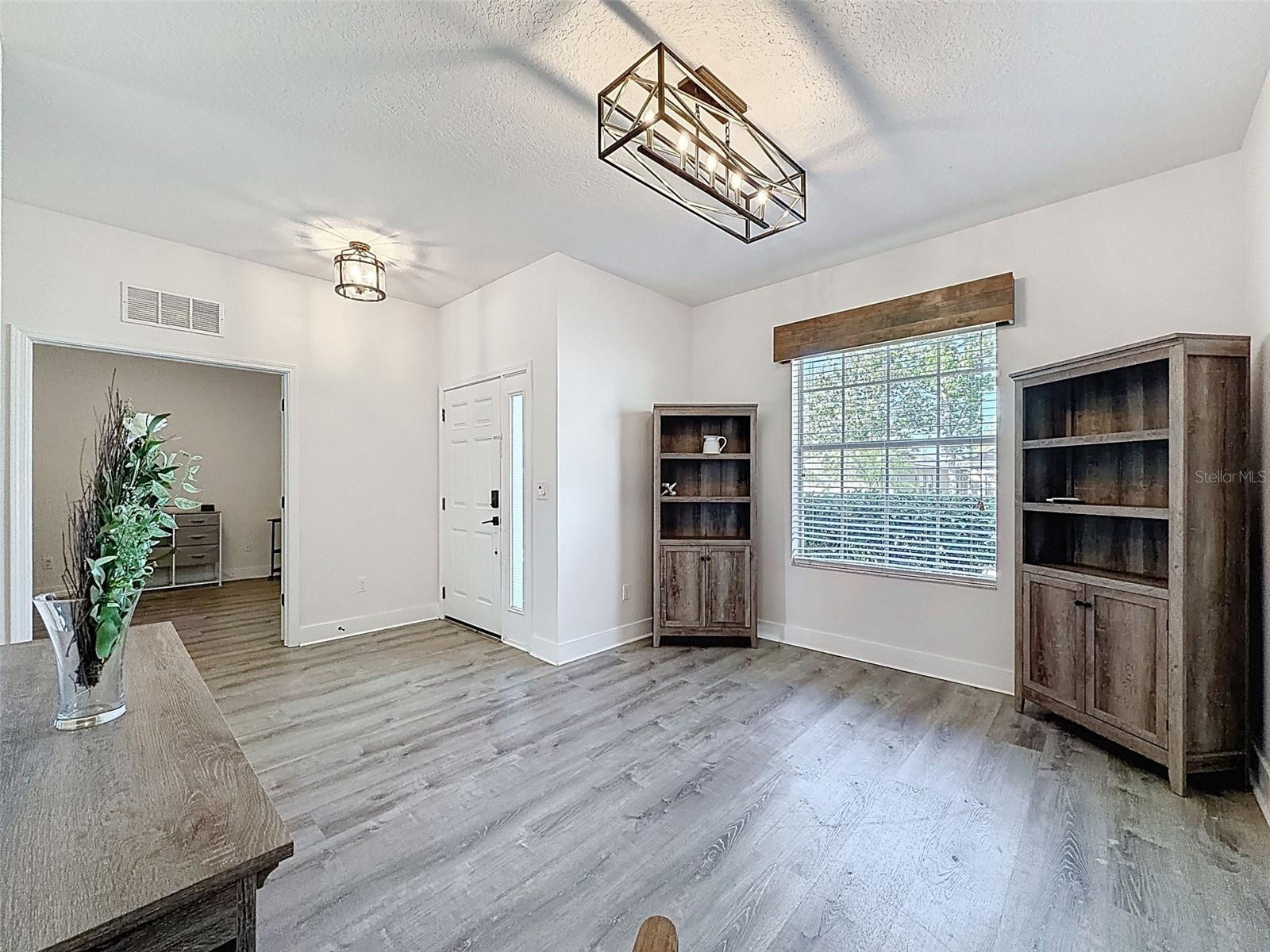 WATERS EDGE 02 - Residential