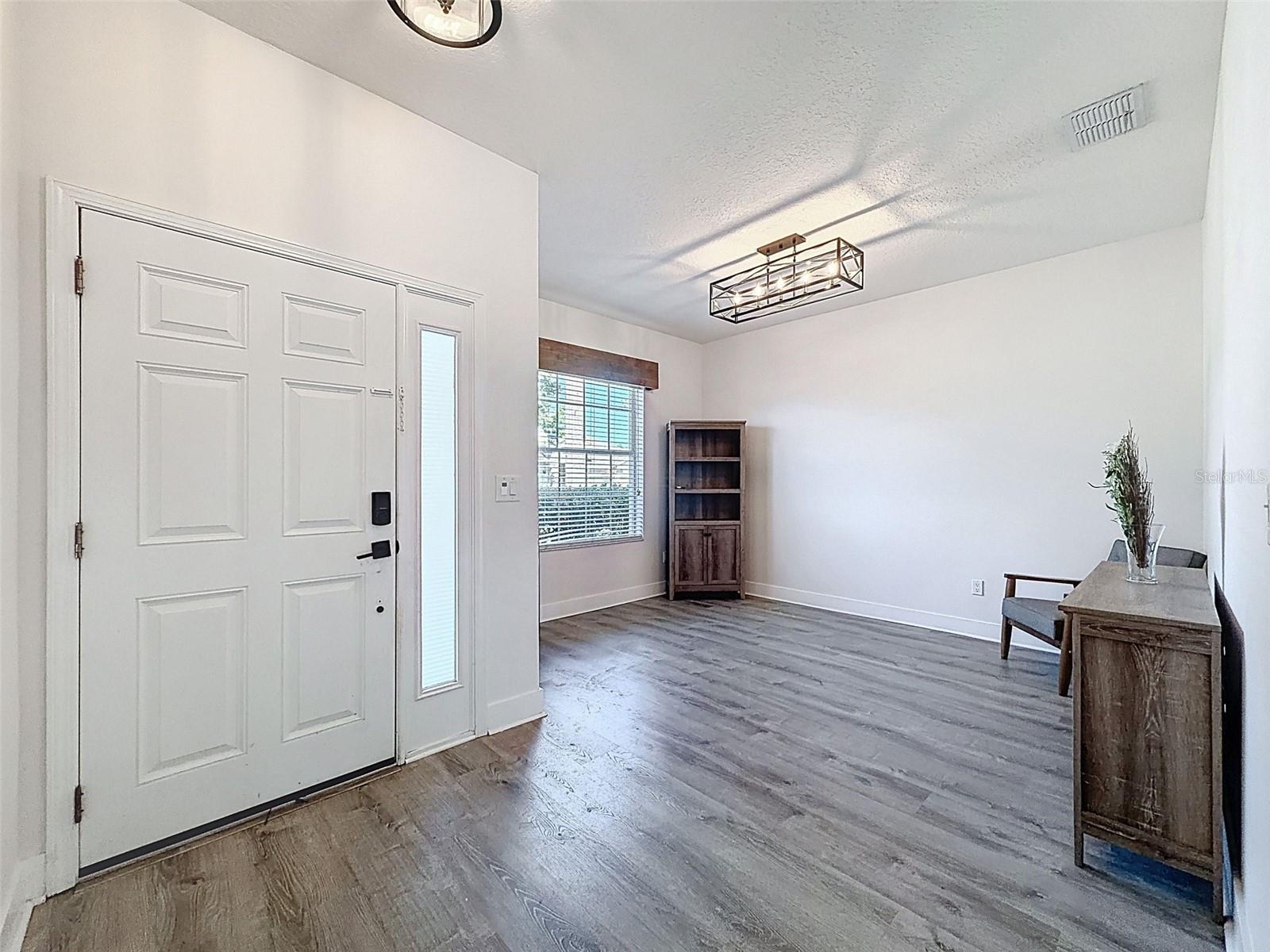 WATERS EDGE 02 - Residential