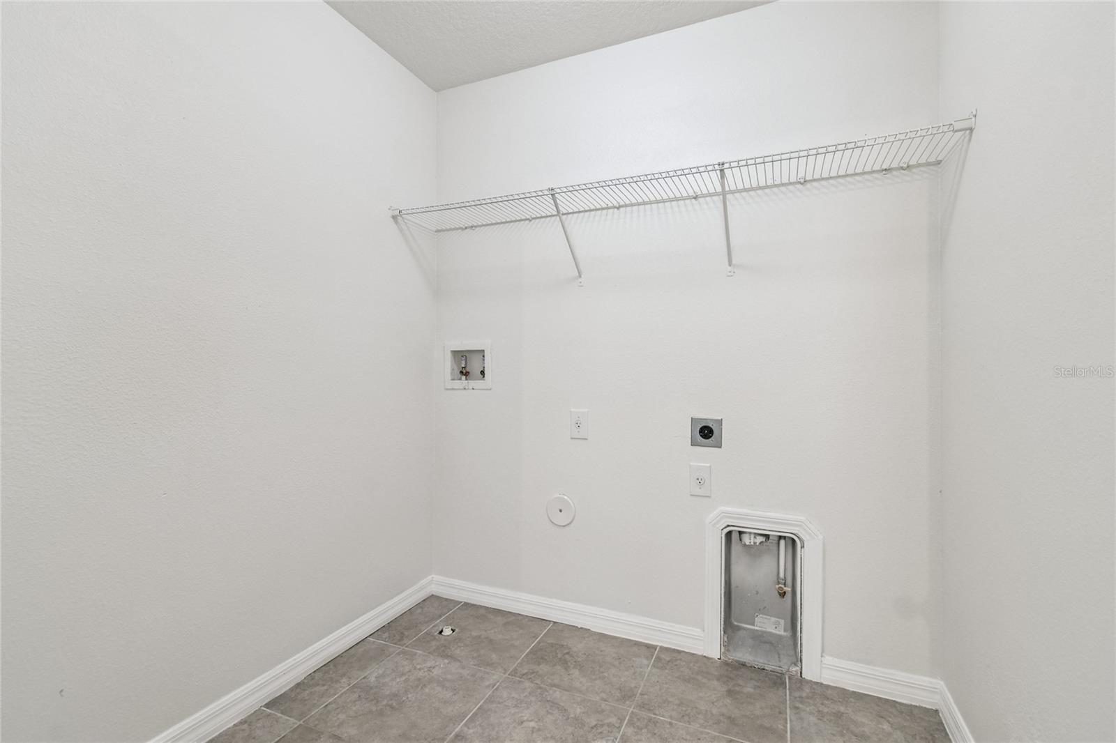 CONNERTON VILLAGE - Residential