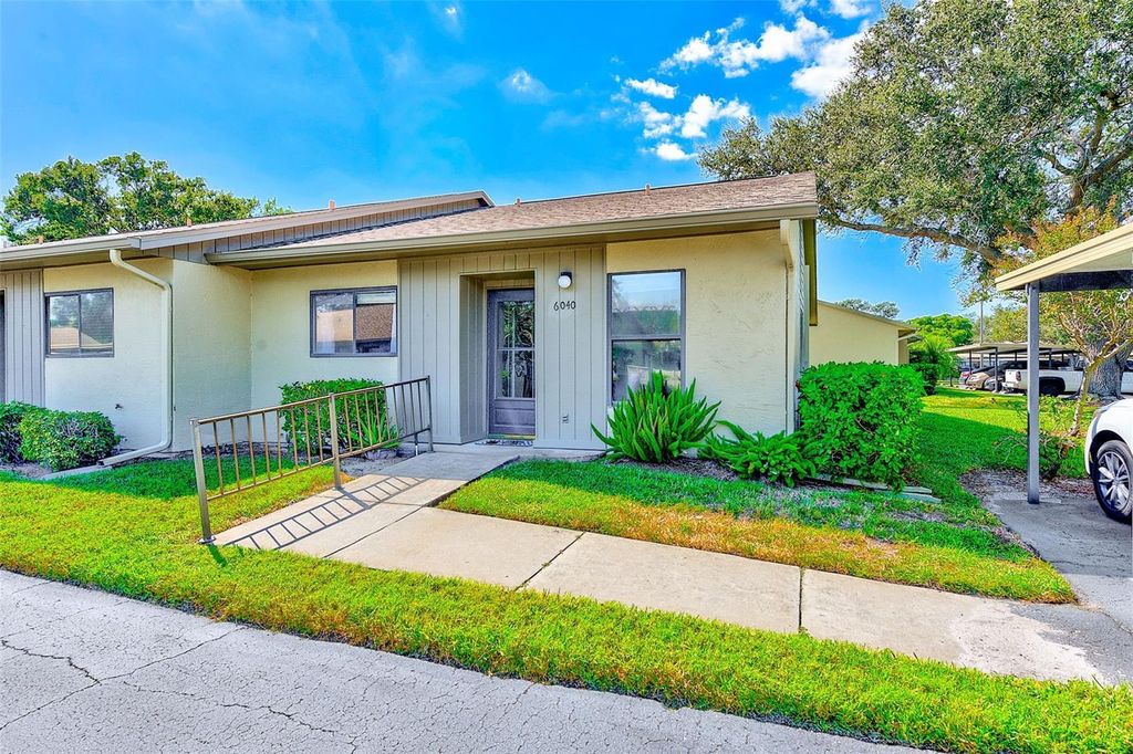 Photo of 6040 27th Street W, Bradenton, FL 34207 (MLS # TB8437980)