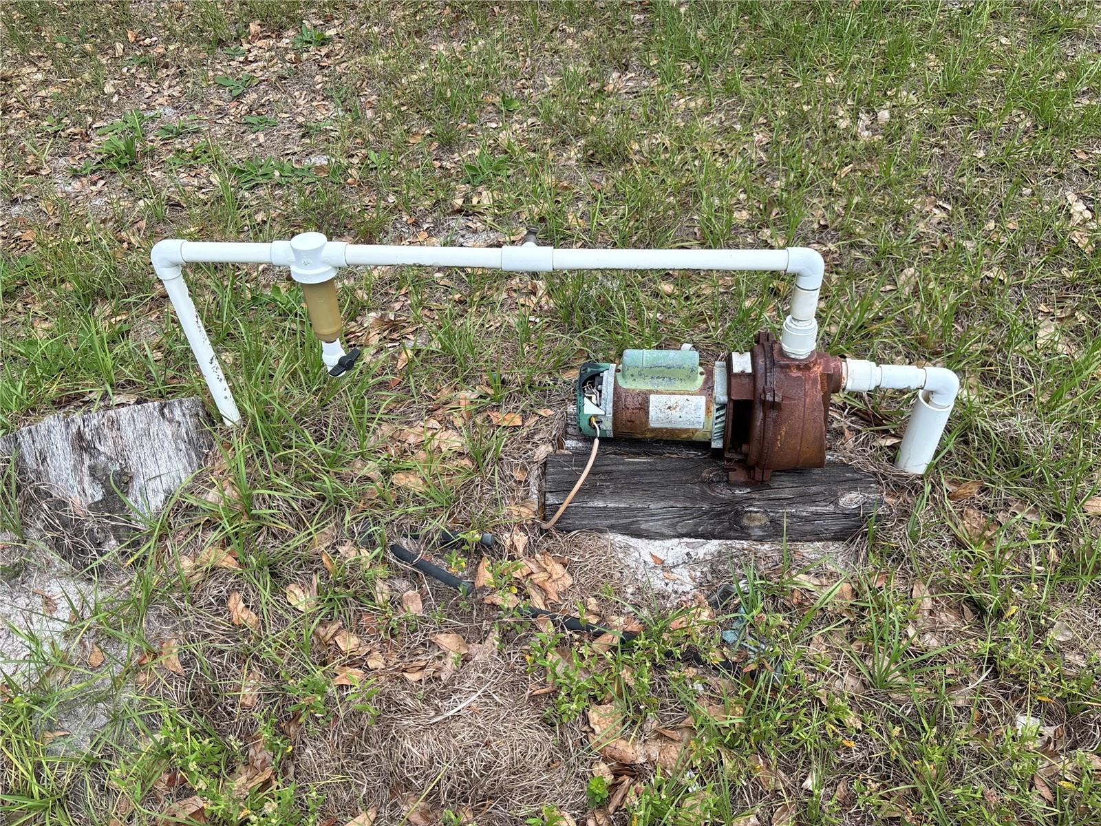 1700 W FROSTPROOF ROAD