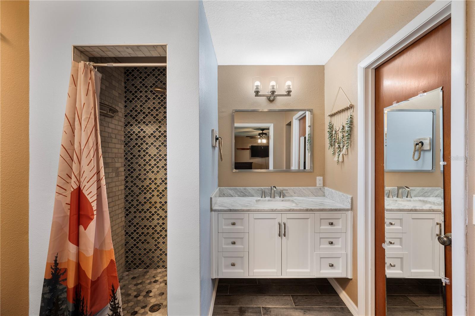 SECOND REP OF HILLSIDE SUB - Residential