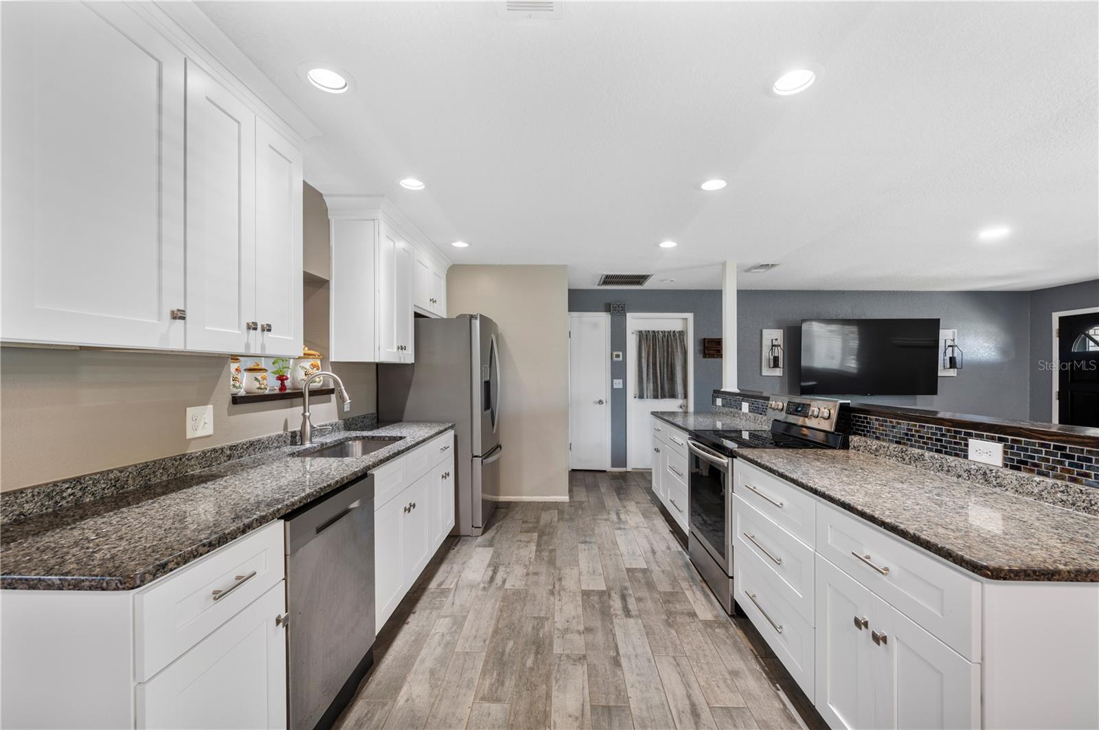 SECOND REP OF HILLSIDE SUB - Residential