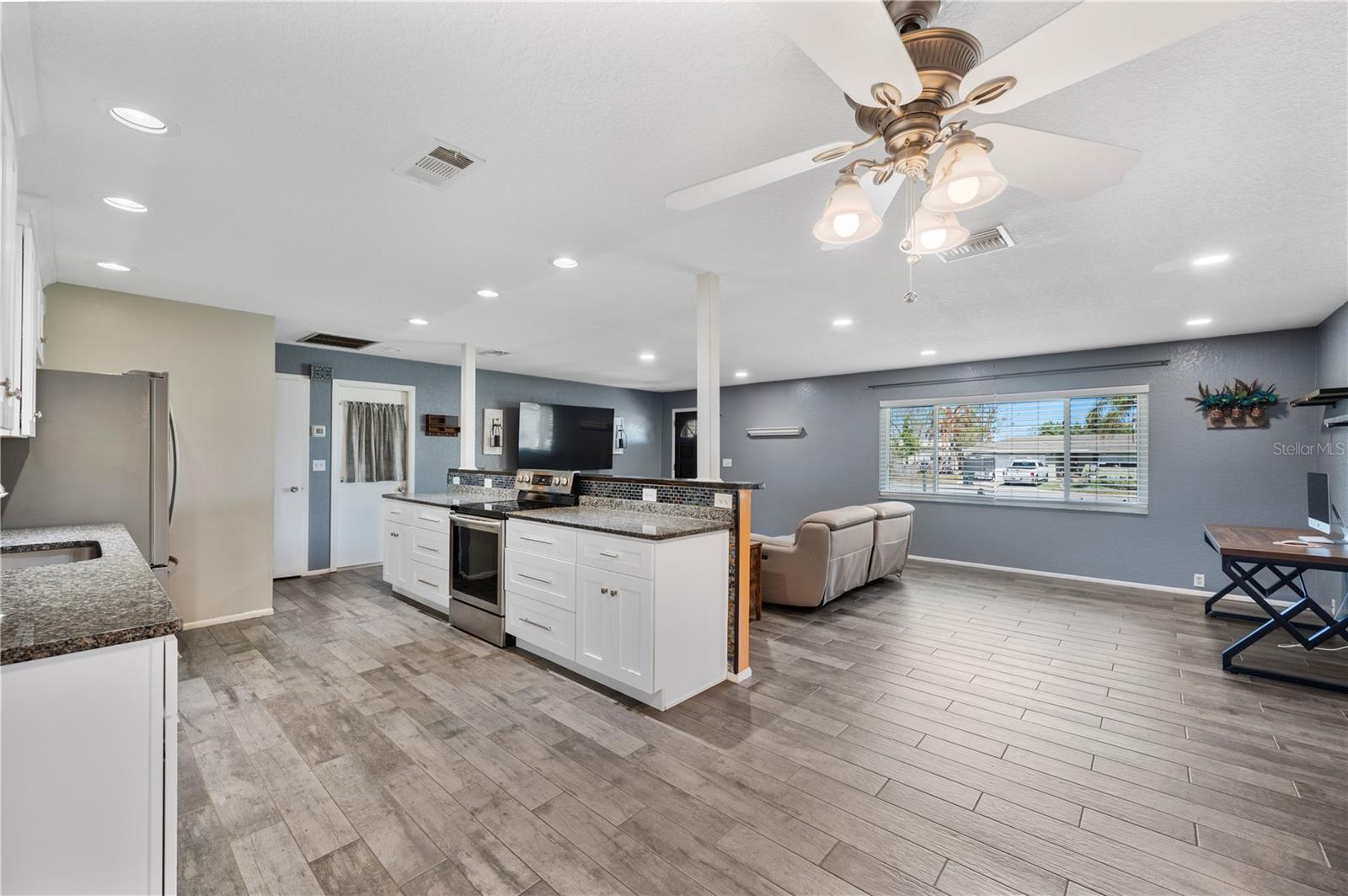 SECOND REP OF HILLSIDE SUB - Residential