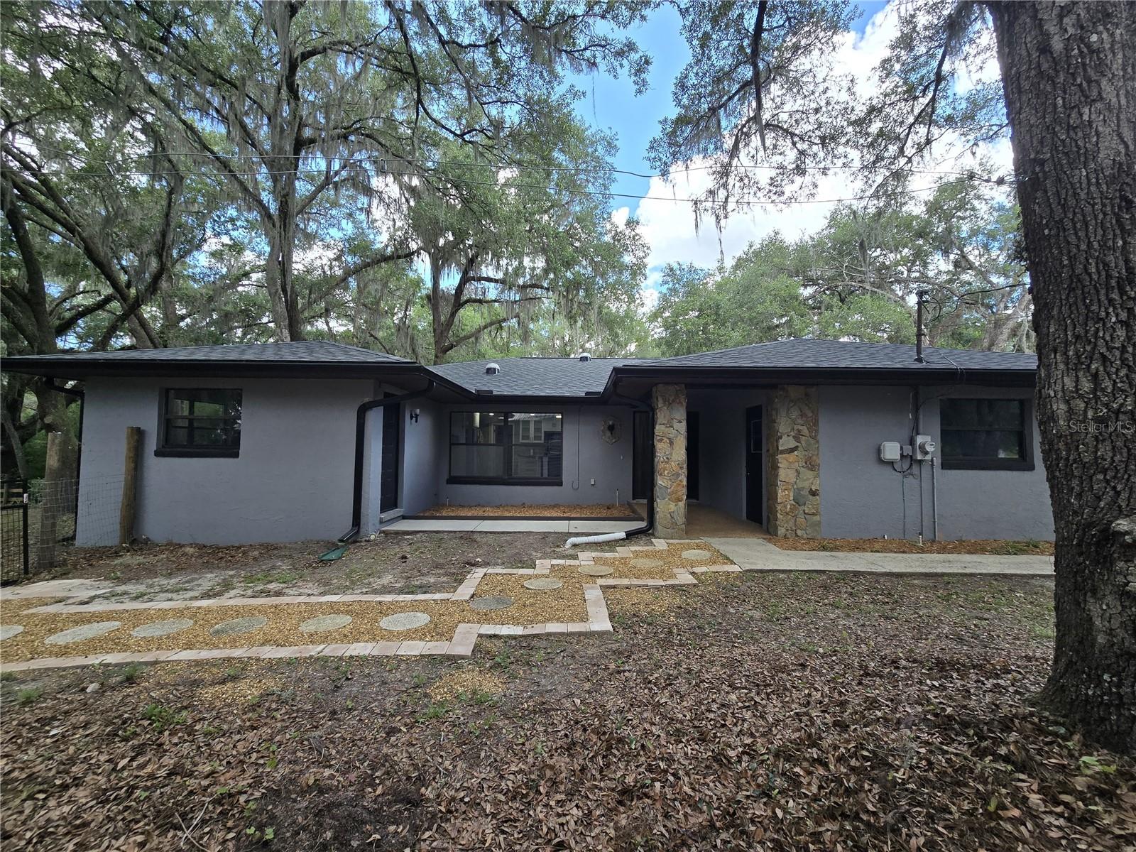 3512 SW SHOREWOOD DRIVE