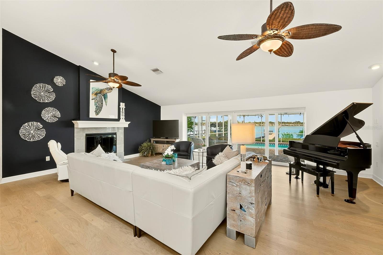 LAKE PARK UNIT IV - Residential