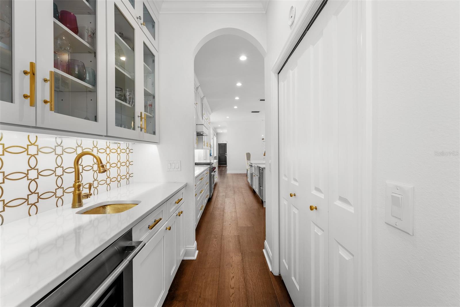 DAVIS ISLANDS PB10 PG52 TO 57 - Residential