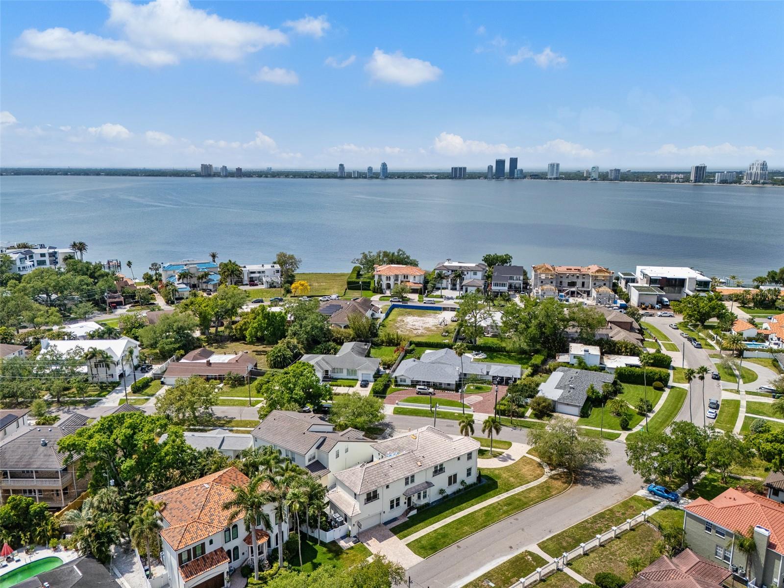 DAVIS ISLANDS PB10 PG52 TO 57 - Residential