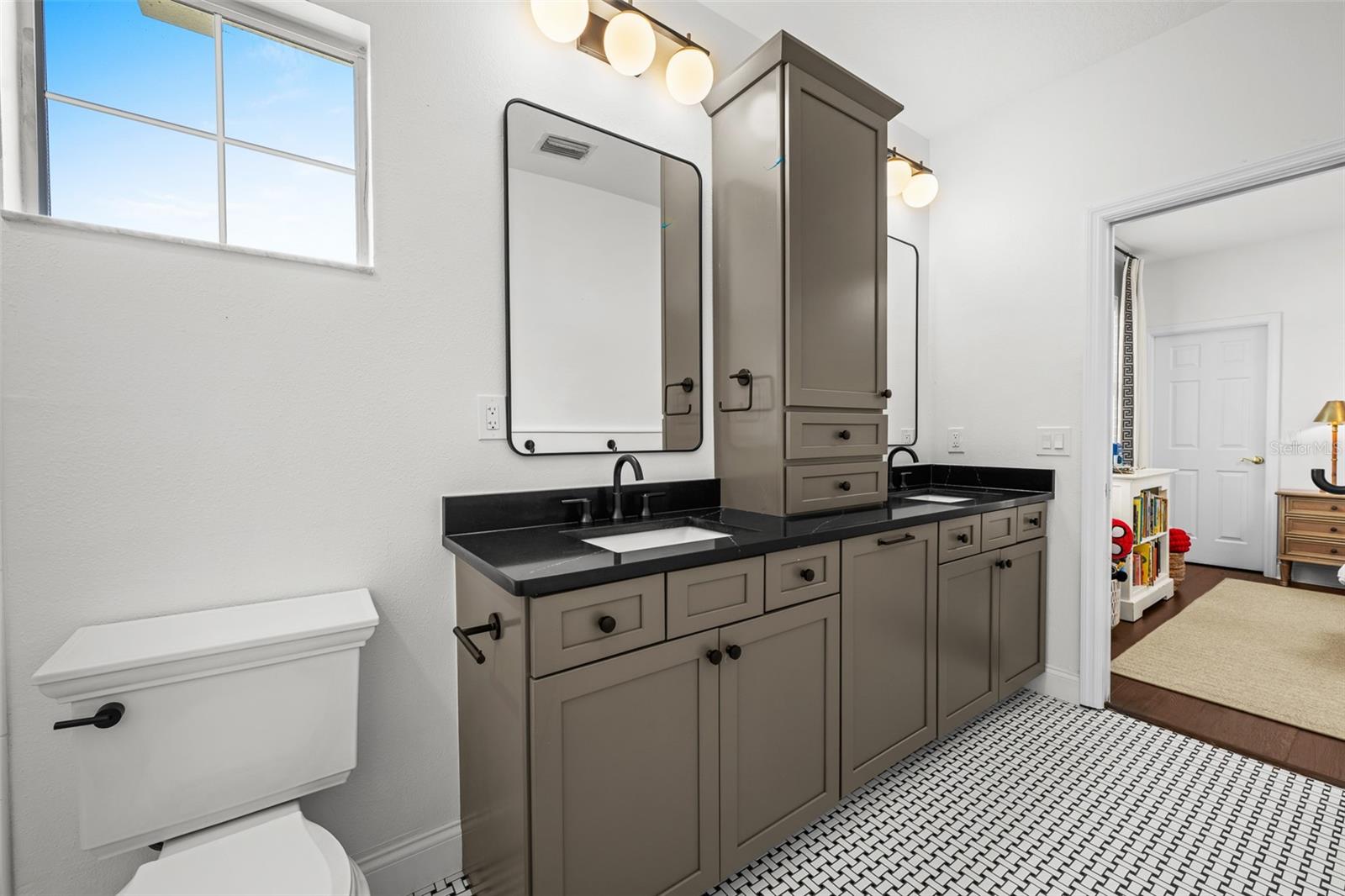 DAVIS ISLANDS PB10 PG52 TO 57 - Residential