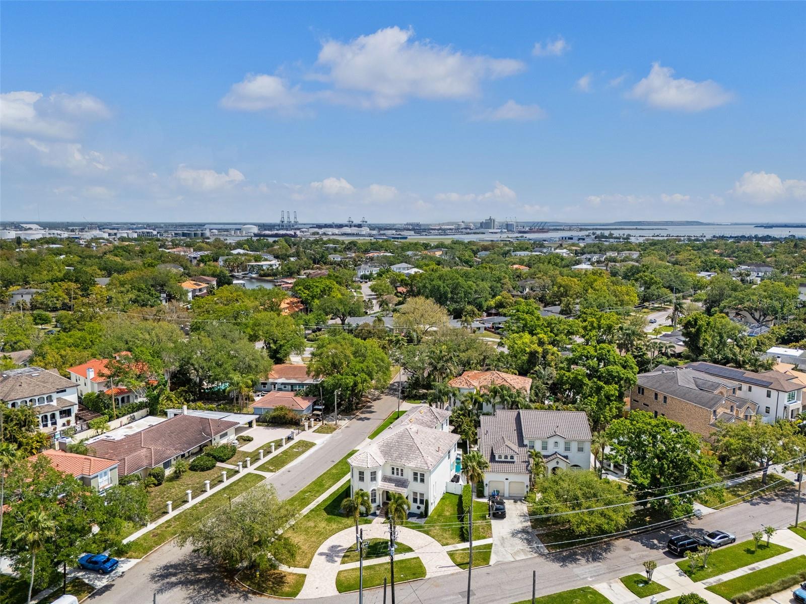 DAVIS ISLANDS PB10 PG52 TO 57 - Residential