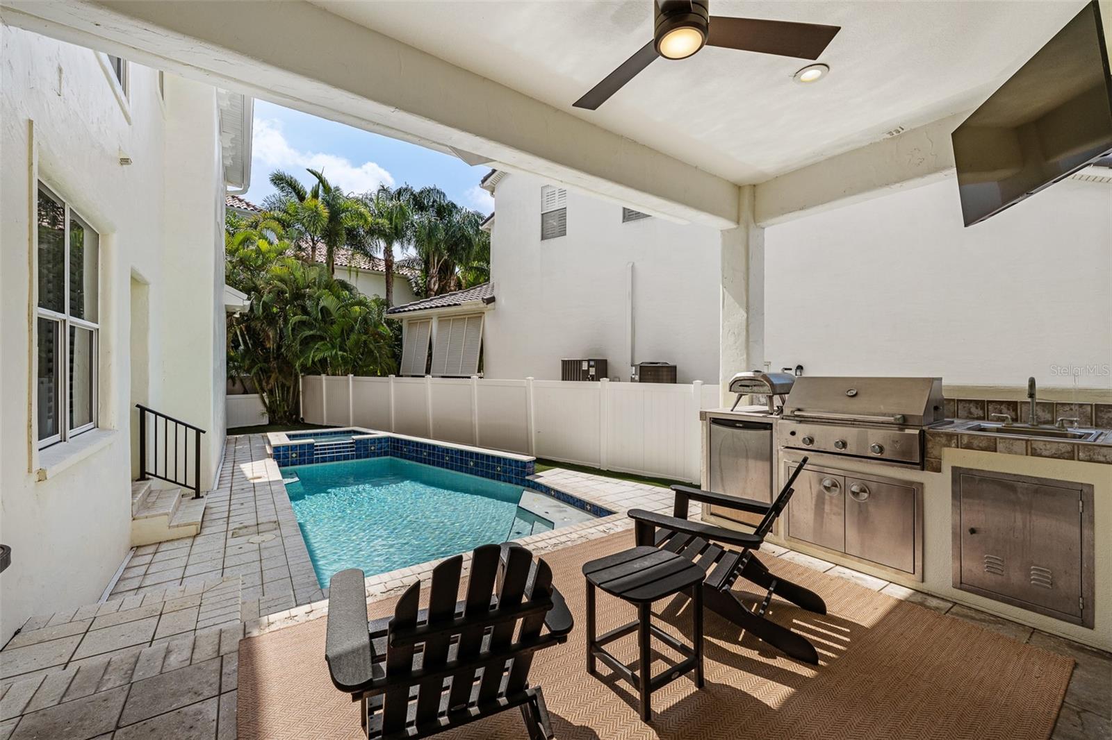 DAVIS ISLANDS PB10 PG52 TO 57 - Residential