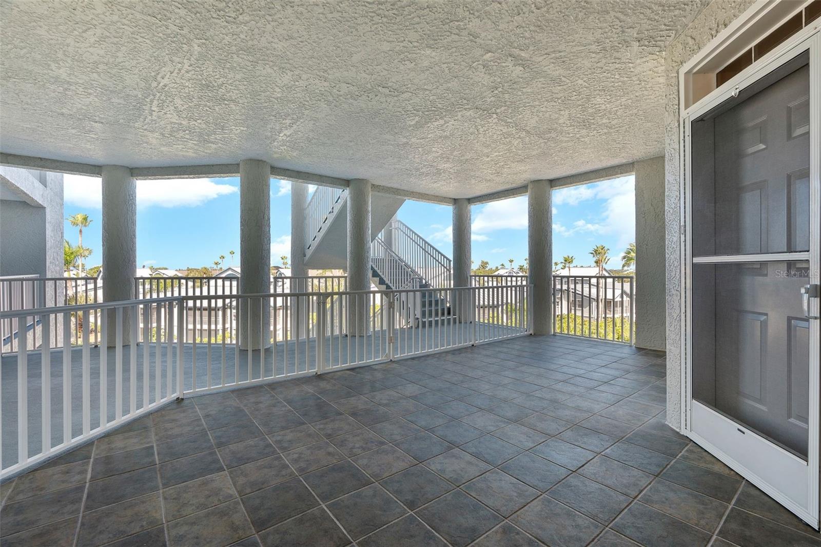 1240 DOLPHIN BAY WAY 401