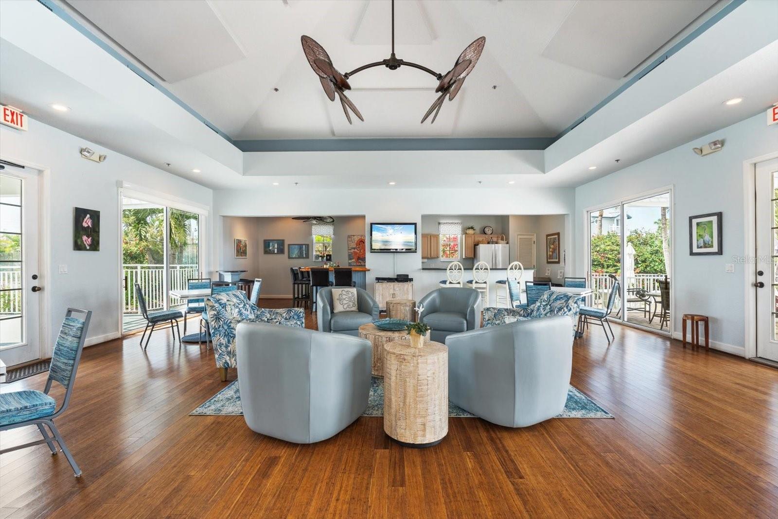 DOLPHIN BAY - Residential