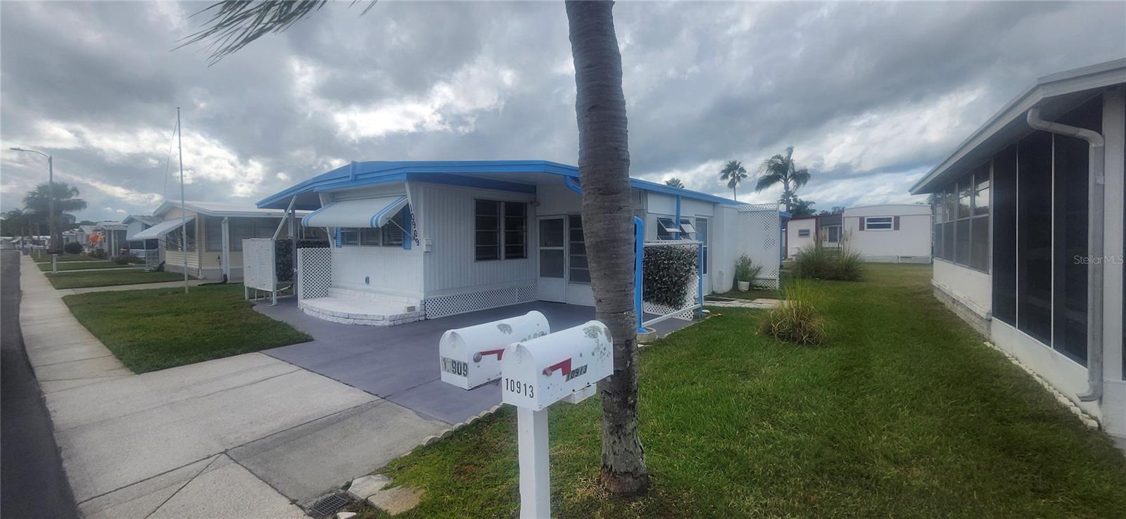 SENATE MANOR UNREC - Residential