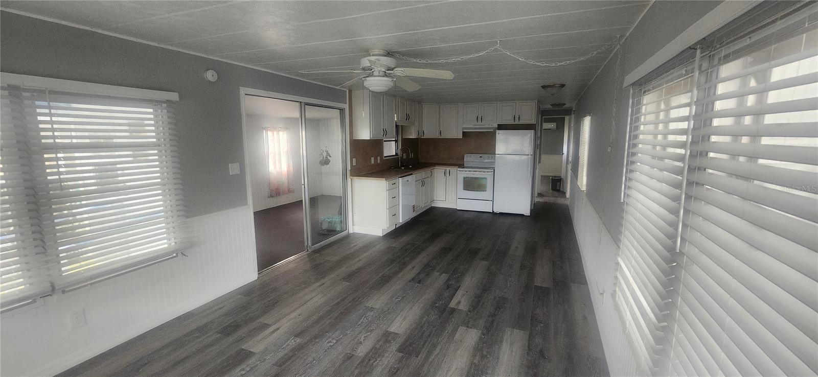 SENATE MANOR UNREC - Residential