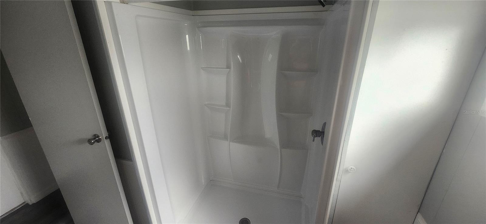 SENATE MANOR UNREC - Residential