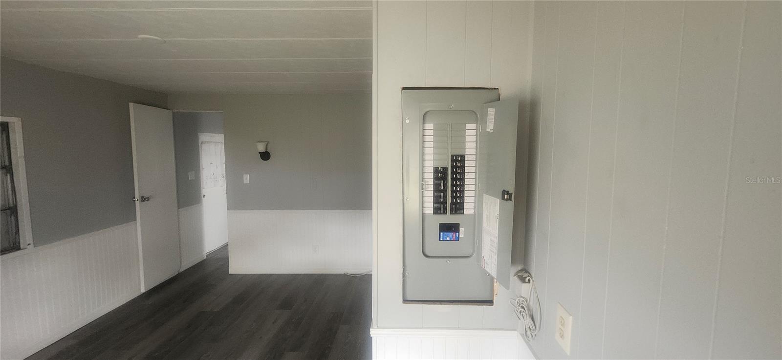 SENATE MANOR UNREC - Residential