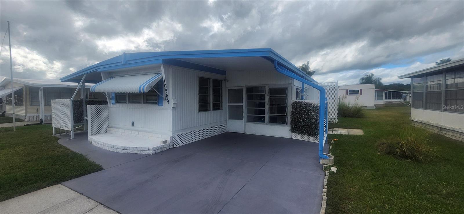 SENATE MANOR UNREC - Residential