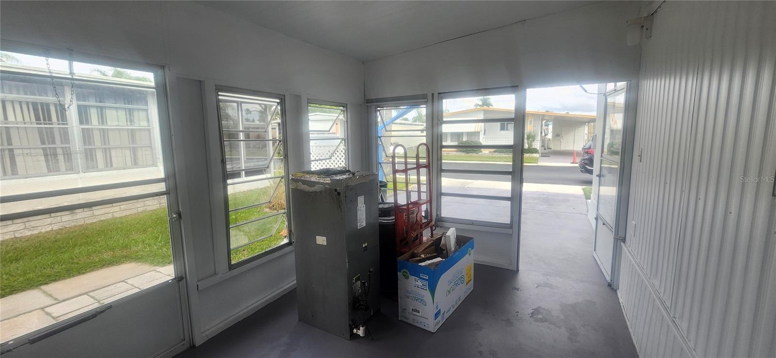 SENATE MANOR UNREC - Residential