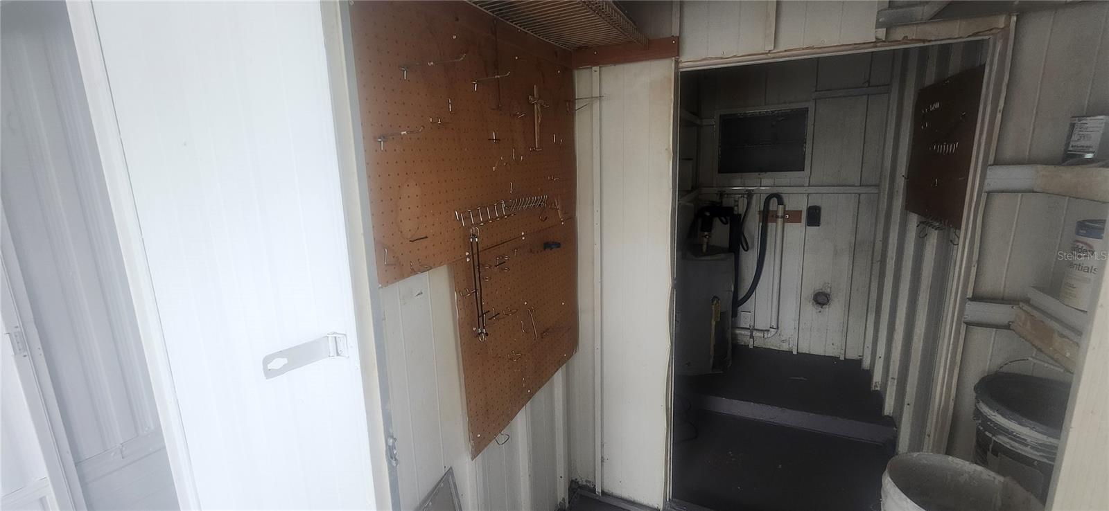 SENATE MANOR UNREC - Residential