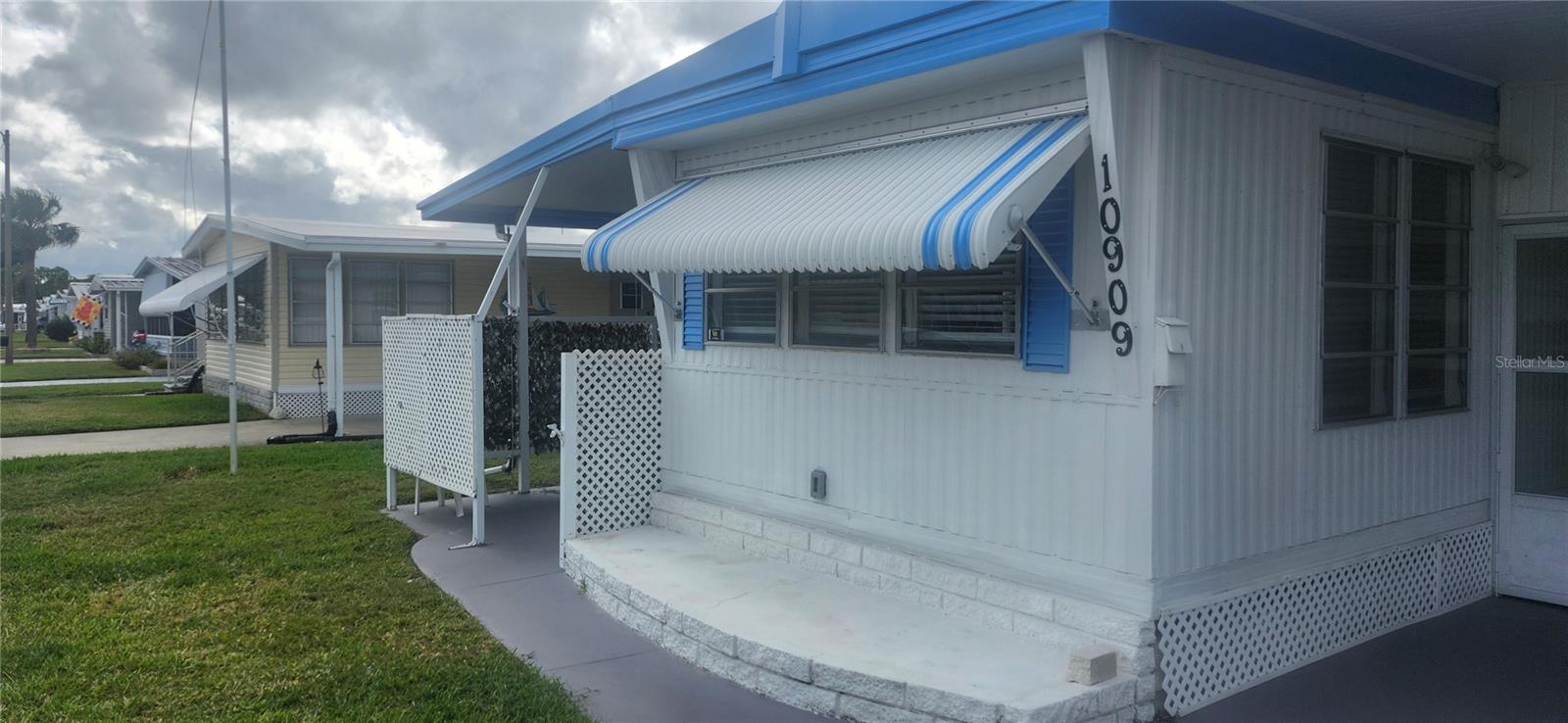 SENATE MANOR UNREC - Residential