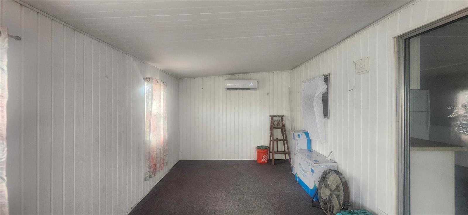 SENATE MANOR UNREC - Residential