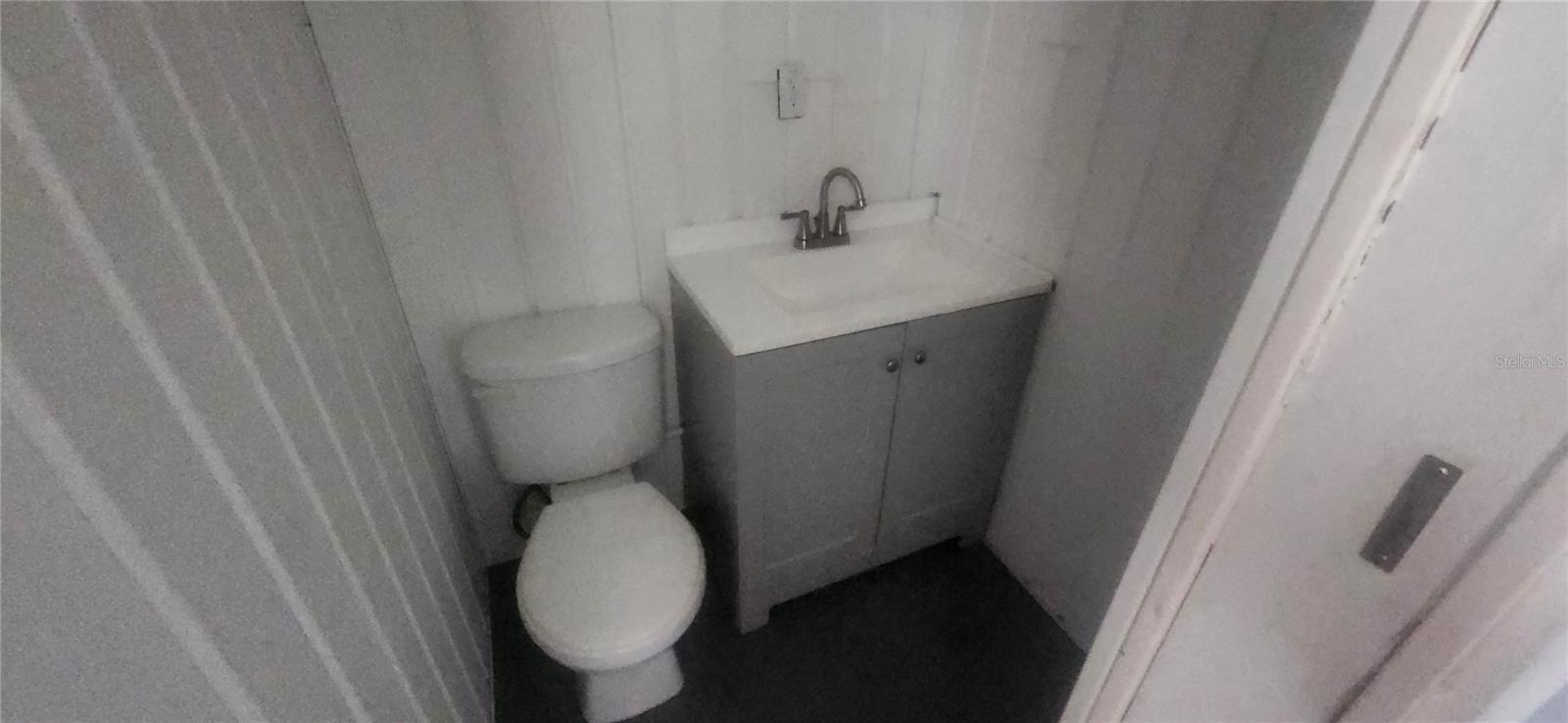 SENATE MANOR UNREC - Residential