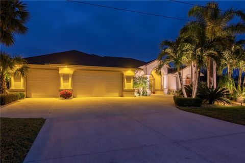 A home in PUNTA GORDA