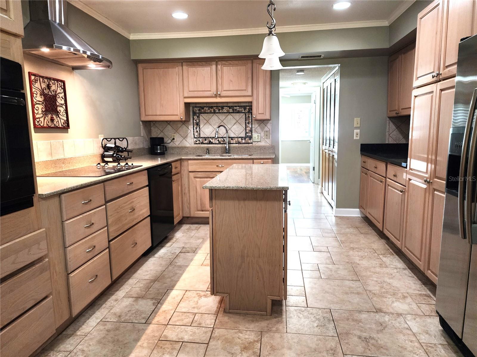 415 OAK HAVEN DRIVE