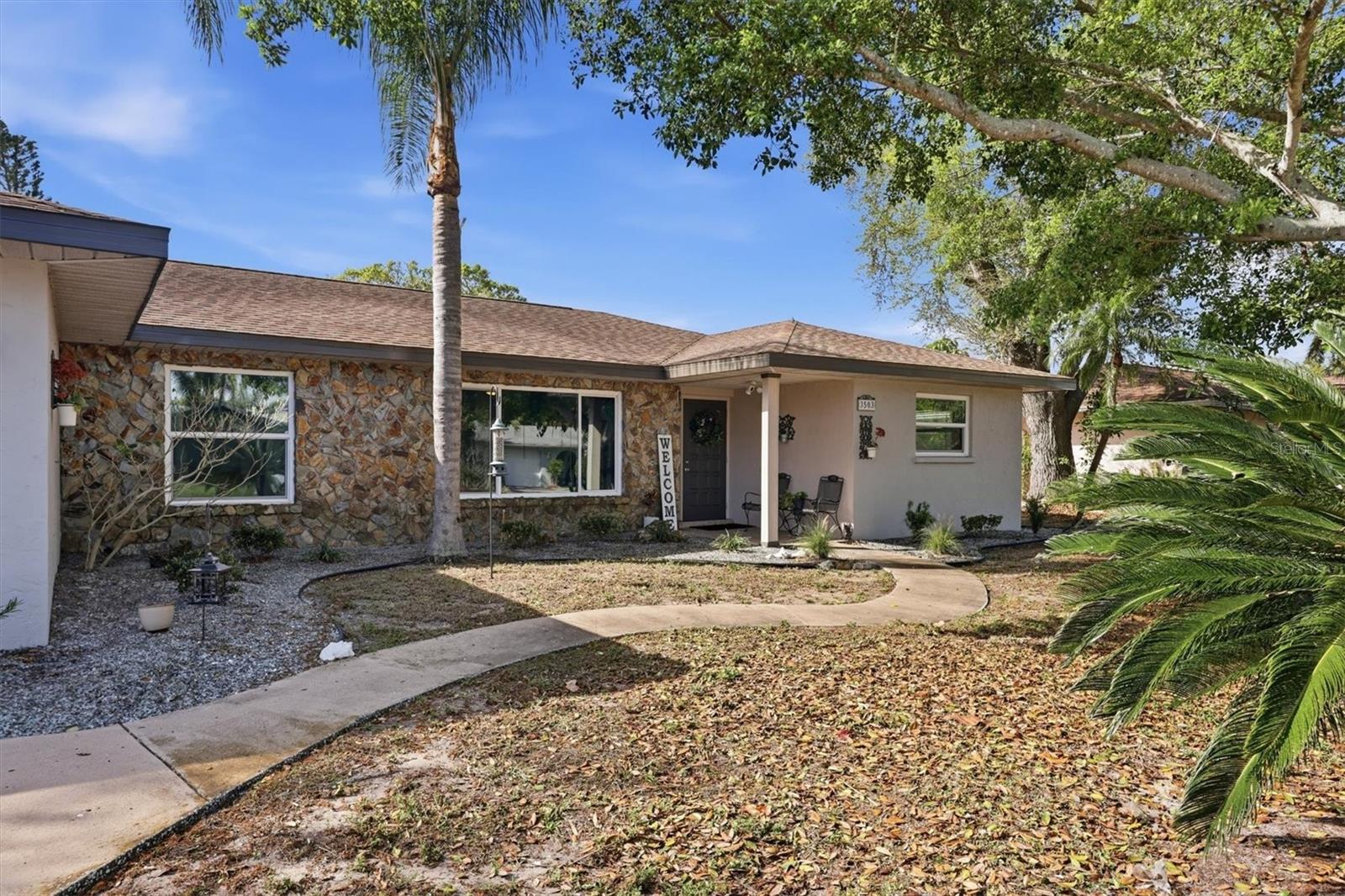 PINE LAKES - Residential