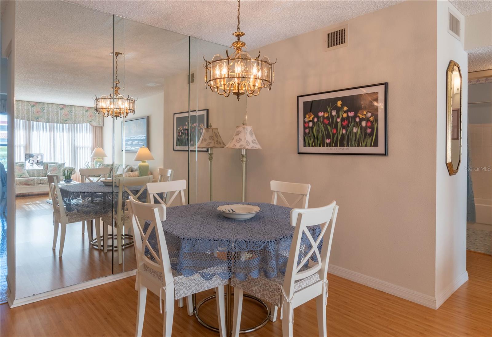 ON TOP OF THE WORLD - Residential