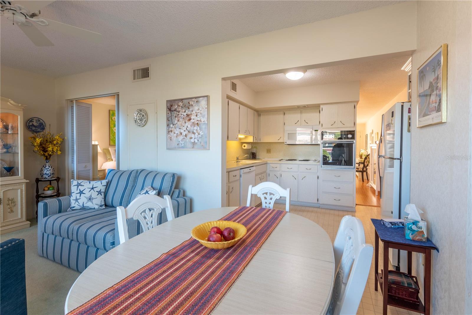 ON TOP OF THE WORLD - Residential