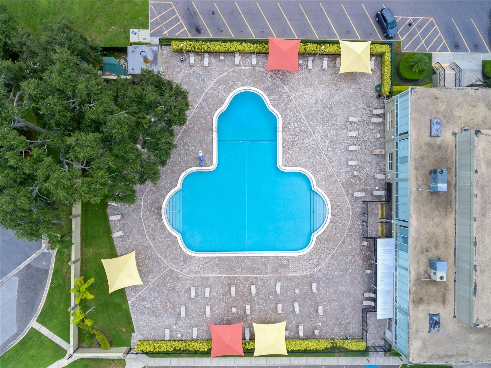 ON TOP OF THE WORLD - Residential