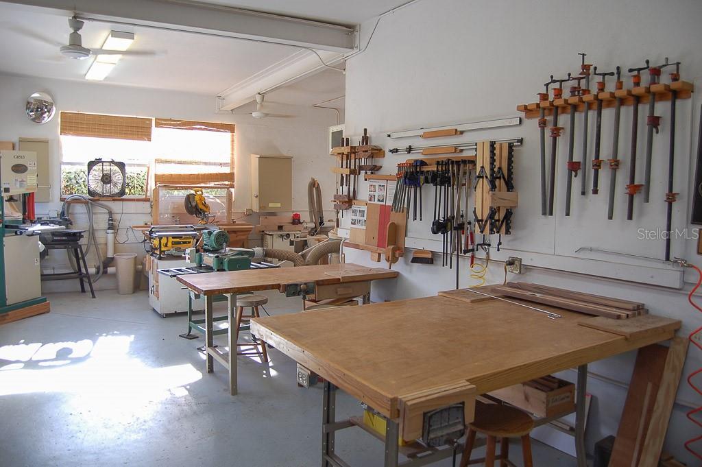 ON TOP OF THE WORLD - Residential