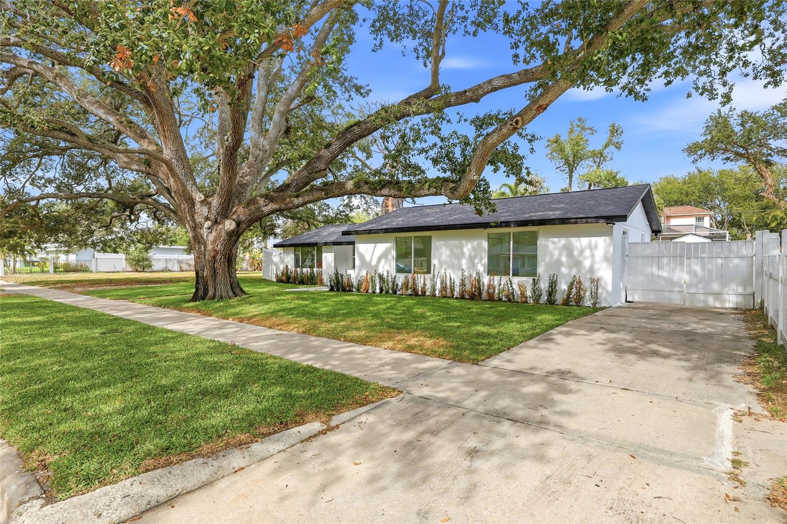 2815 W BAY HAVEN DRIVE