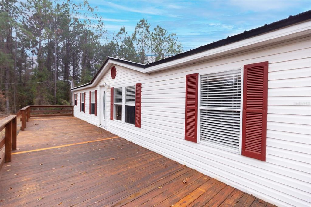 Photo of 11602 NE Us Highway 301, Waldo, FL 32694 (MLS # OM719508)