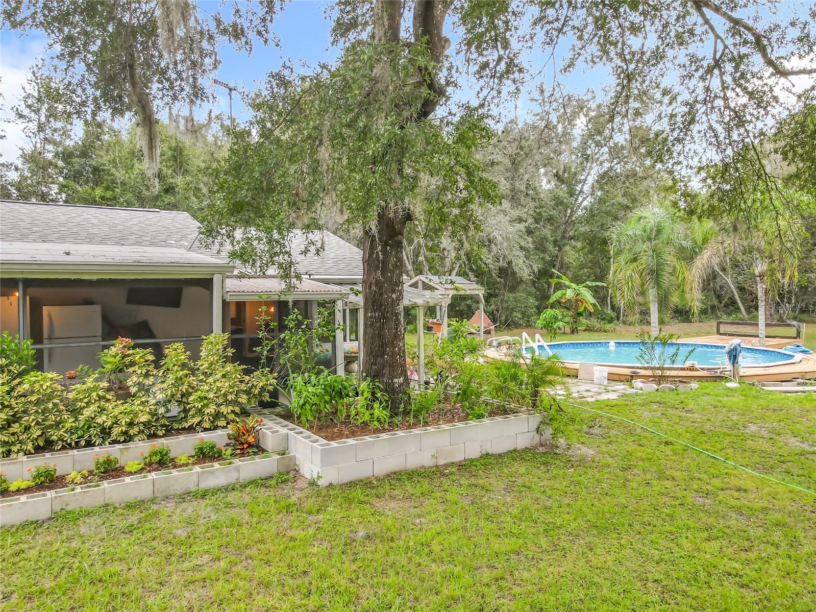 ACREAGE - Residential