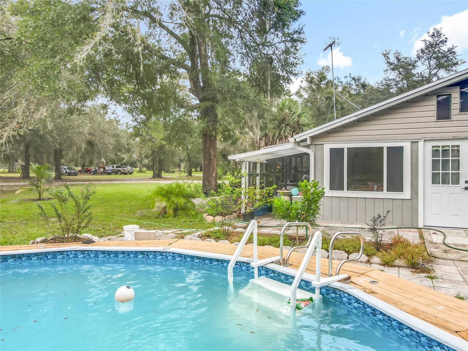 ACREAGE - Residential