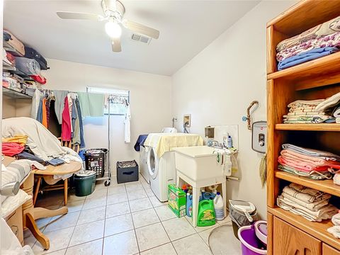 Tiny photo for 22850 Winterwillow Lane, Eustis, FL 32736 (MLS # O6348021)