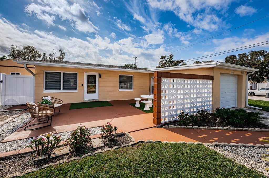 Photo of 5880 81st Avenue N, Pinellas Park, FL 33781 (MLS # TB8466269)