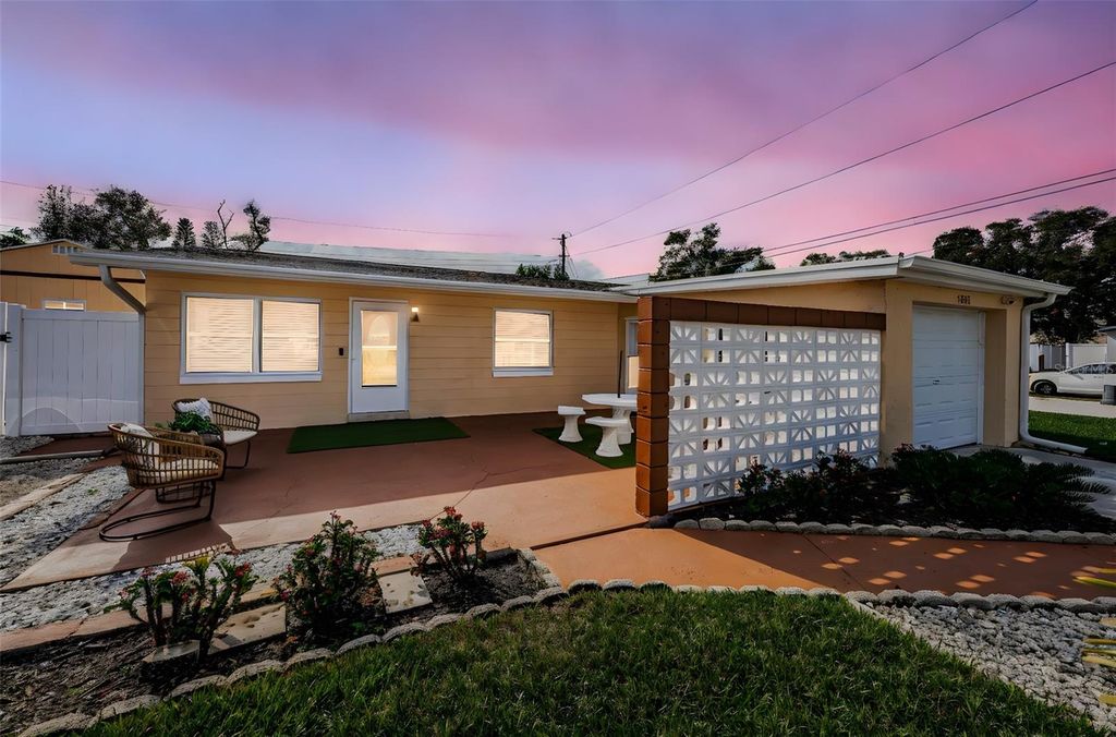 Photo of 5880 81st Avenue N, Pinellas Park, FL 33781 (MLS # TB8466269)