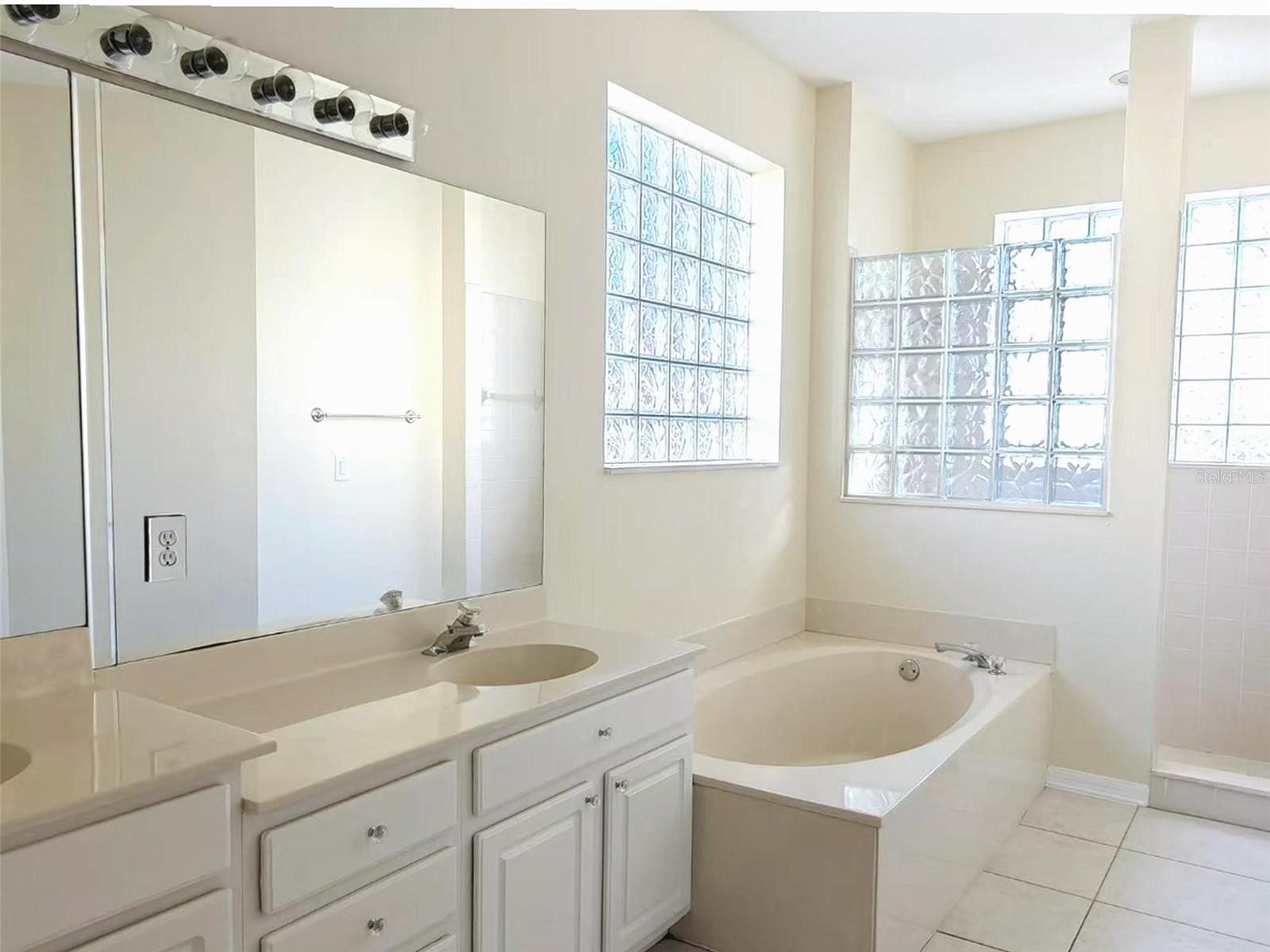 SAND LAKE COVE PH 03 - Residential