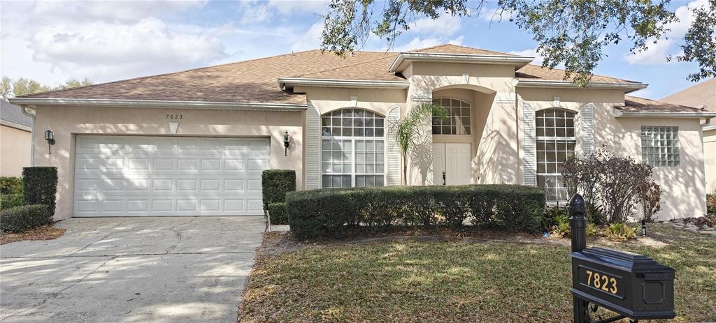 Photo of 7823 Fernleaf Drive, Orlando, FL 32836 (MLS # O6382831)