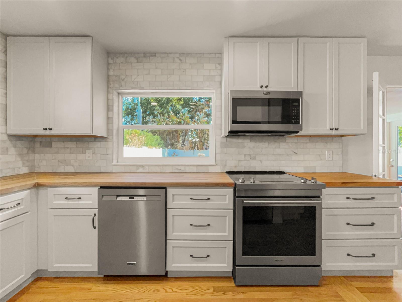 COLLEGE PARK GOLF COURSE - Residential