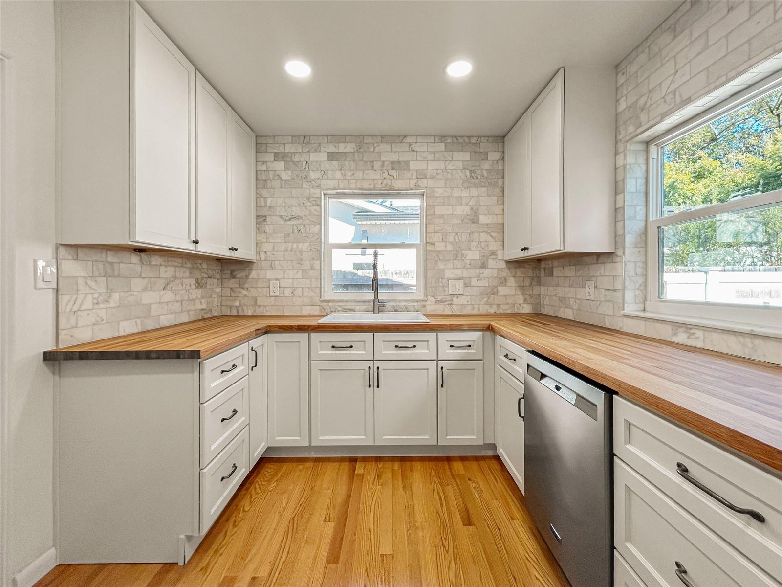 COLLEGE PARK GOLF COURSE - Residential