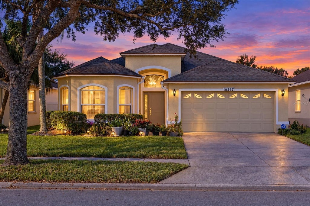 Photo of 10337 Andover Point Circle, Orlando, FL 32825 (MLS # O6452567)