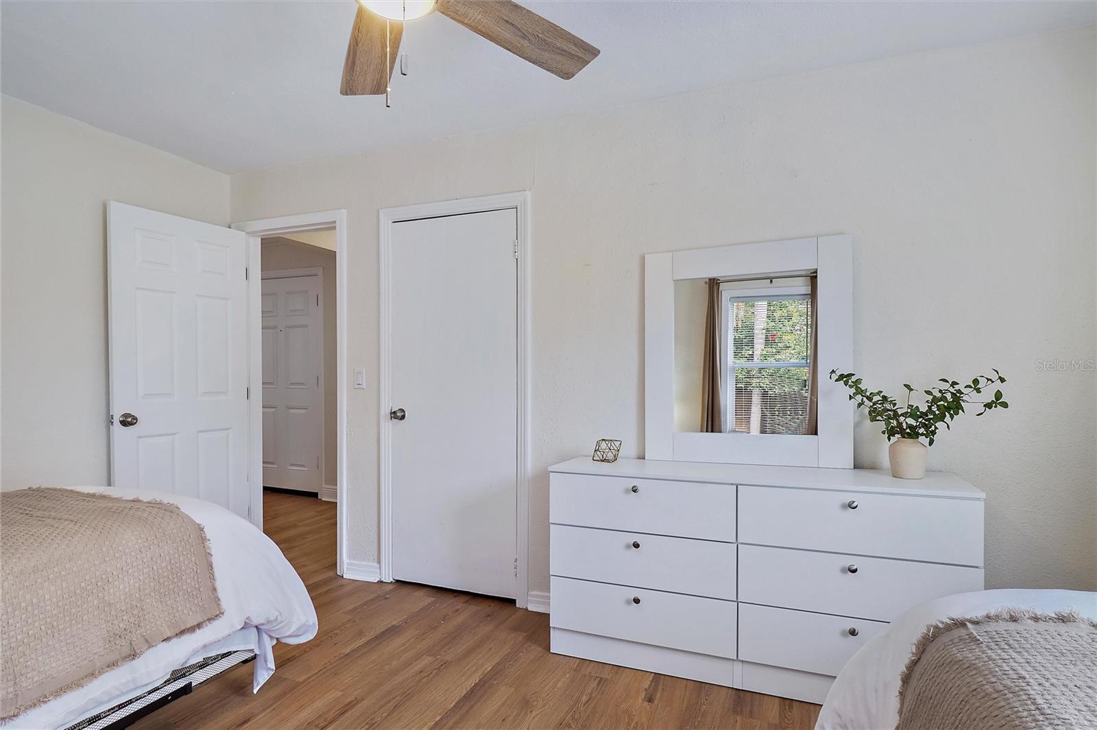 ROSEDALE - Residential Income