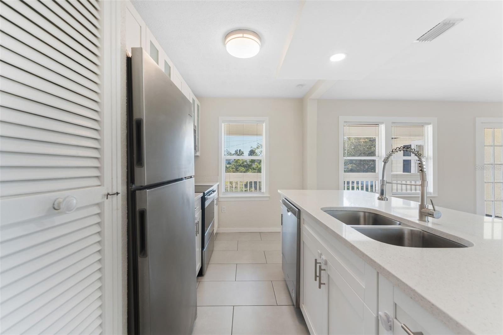 ROSEDALE - Residential Income