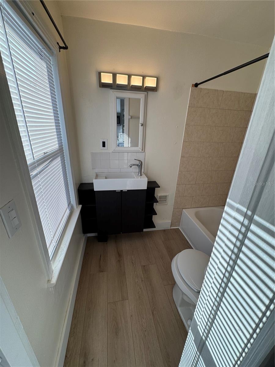 ROSEDALE - Residential Income