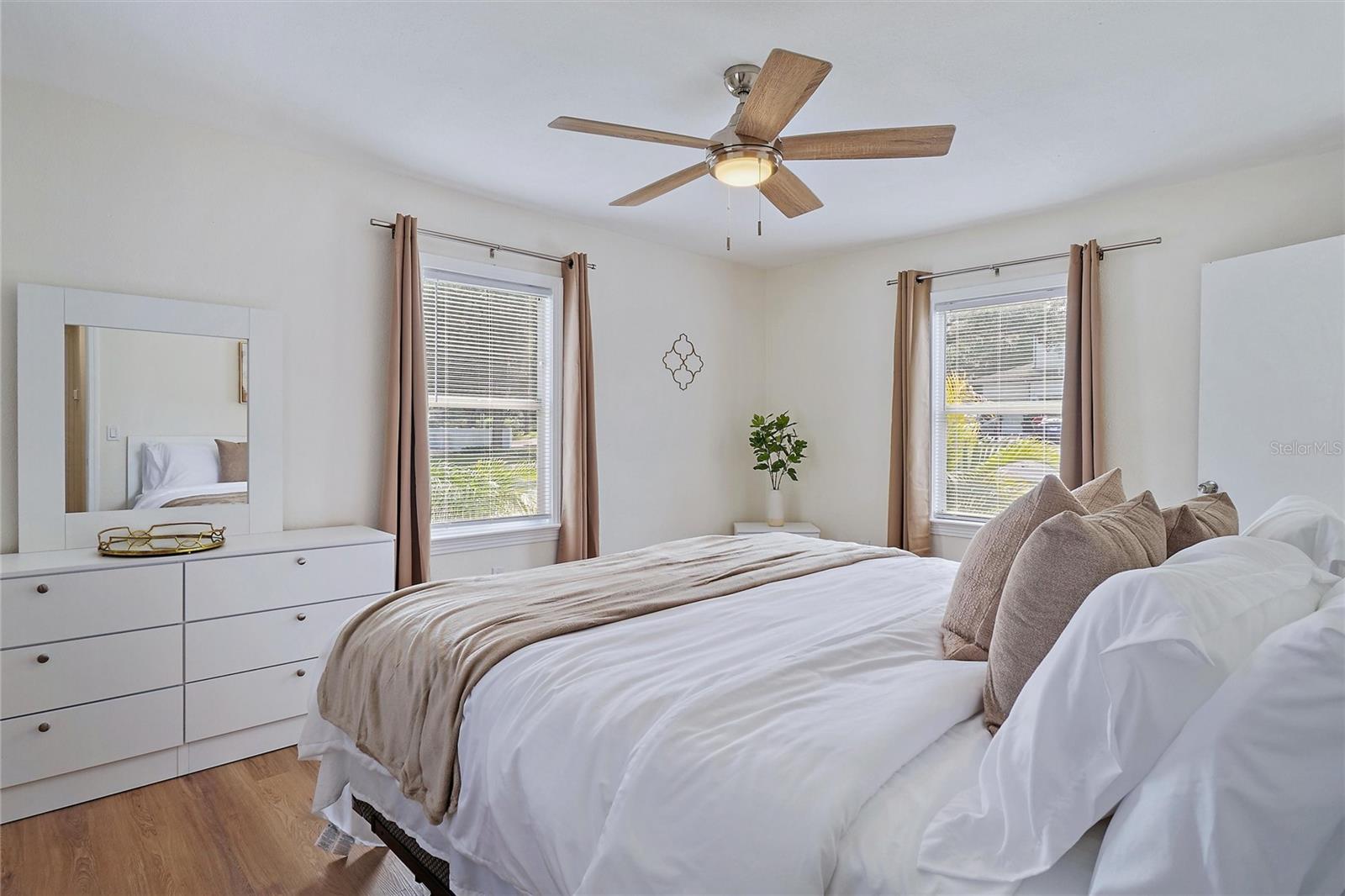 ROSEDALE - Residential Income